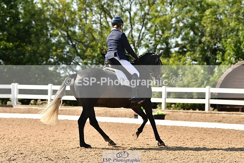 250817-160518-11457 - 206-Mel.NorthwoodBarnridge.Flying.Solo