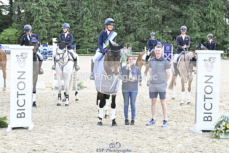 250525A-161238-18541 - Presentations Section C CCI 2 Star Long