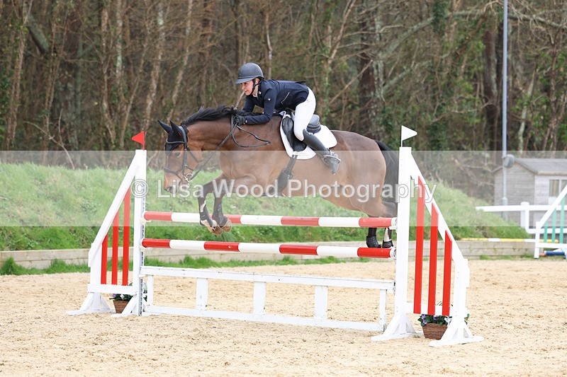 3E7A7704 - Class 8: Senior Newcomers/1.10m open