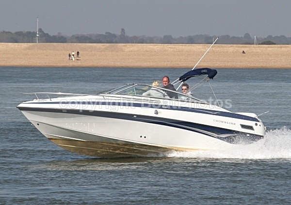 100417 CROWNLINE IMG_1875jpg - Motorboats - Open