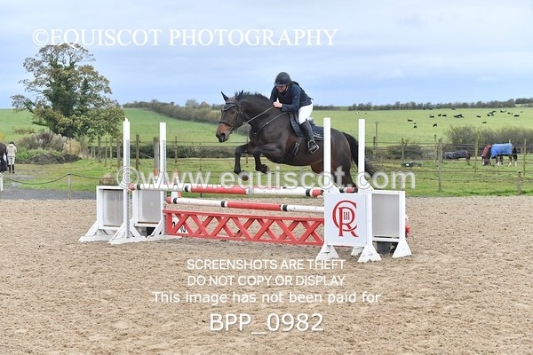 BPP_0982 - CLASS 10 SUN Senior BritiNovice/ 90cm Open