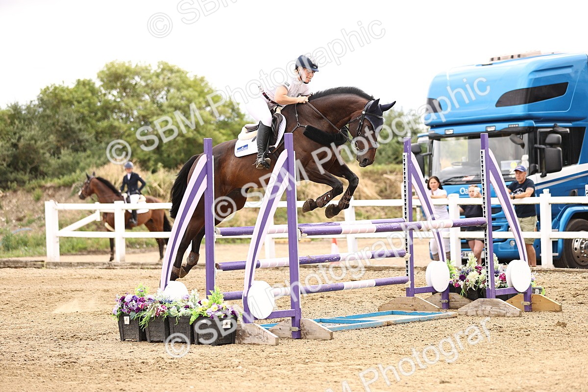 SBM_003077 - Class 21 - Senior Newcomers - 1.10m