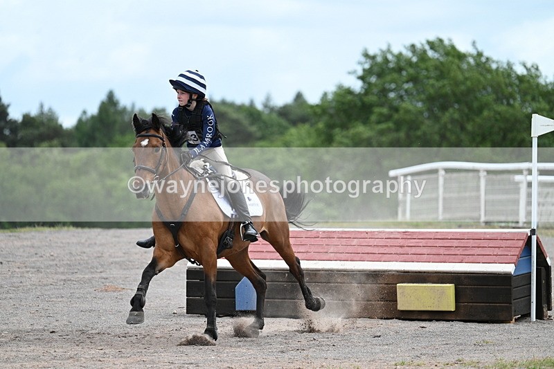 WJ7_7501 - Time 12:34 to 12:37