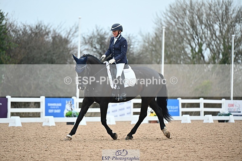 250214-094901-00700 - 228-Louise.Hutchinson-Shovern.Noire