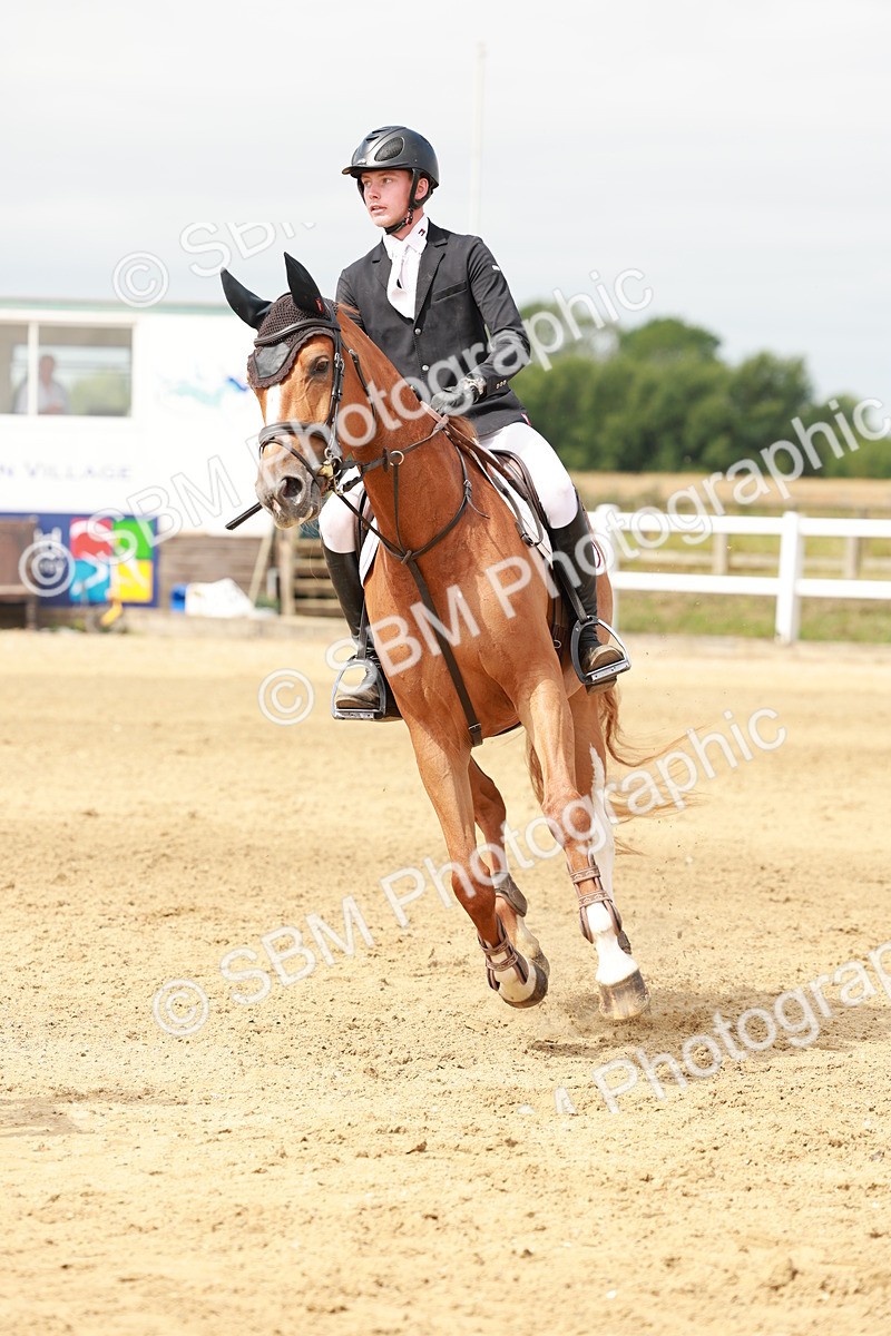 SBM_016934 - Class 20 - Senior Newcomers - 1.10m