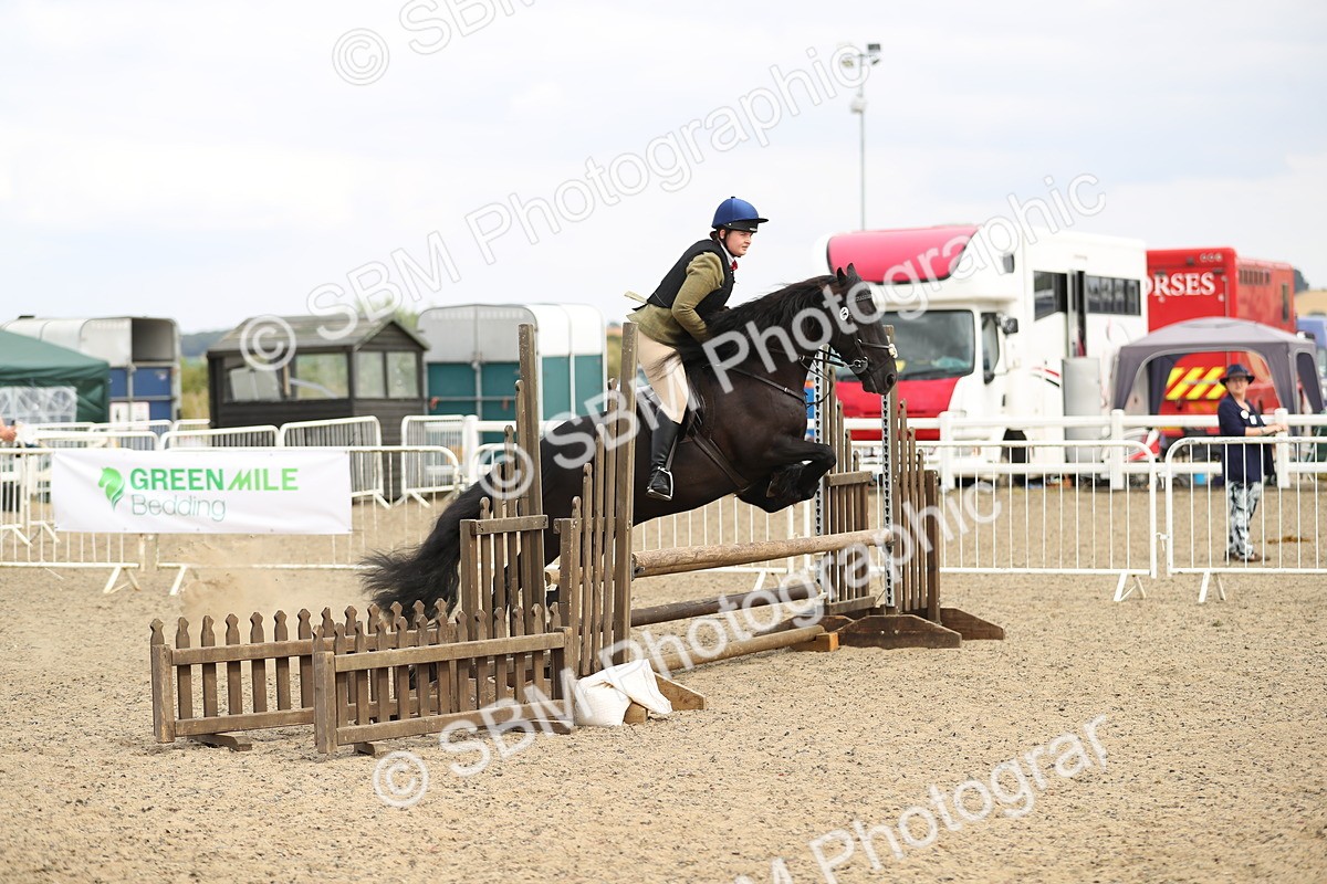 SBM_05601 - Class 48a Style & Performance 70cm (15-19)