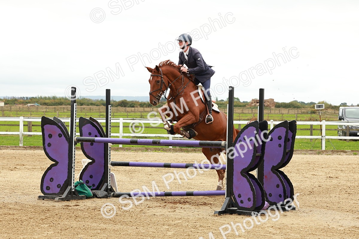 1I0A8071 - Class 5 - Senior Foxhunter 1.20m