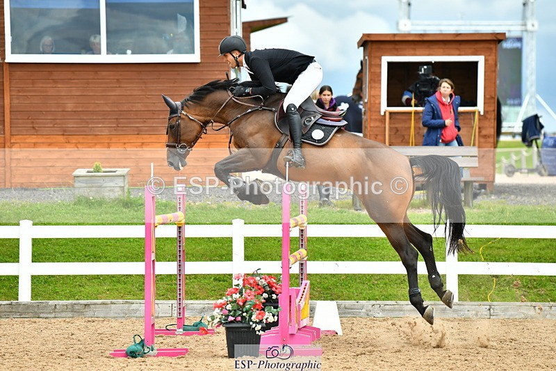 230721A-144516-07075 - Cls 22, 1 Star Gold 1.30m