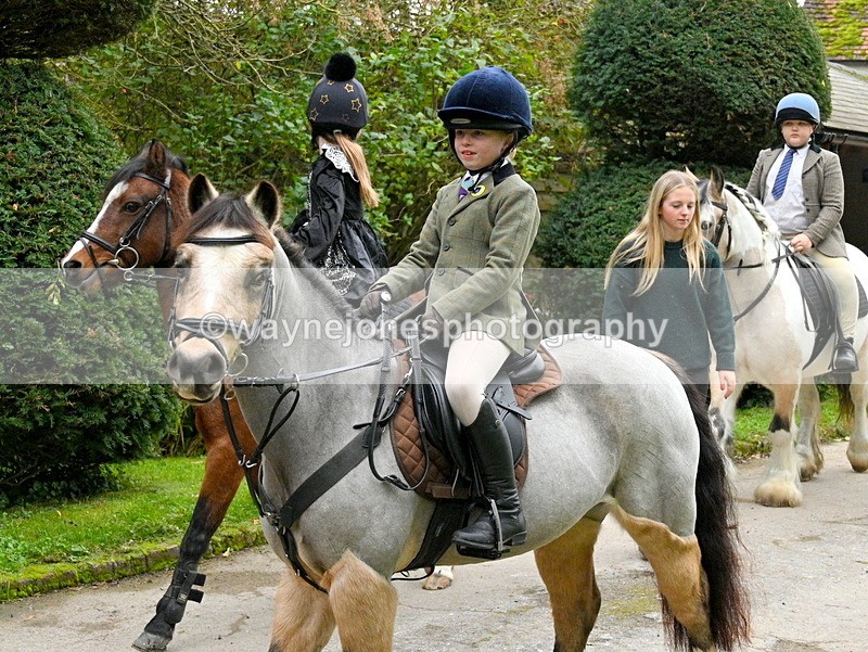 WJ7_6408 - Berks & Bucks - Children's Meet - The Old Farmhouse – Steventon.
