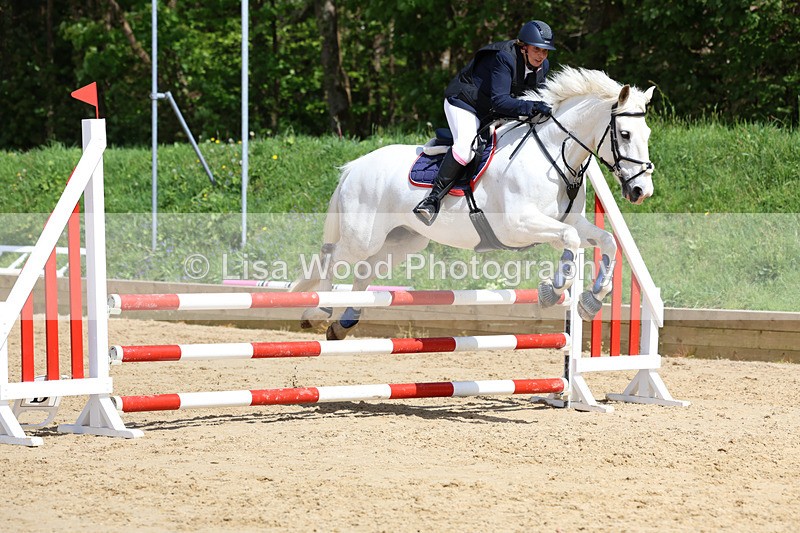 3E7A7550 - Class 9: 80cm Senior