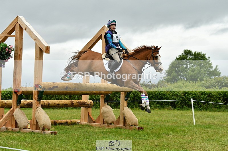 250524A-093956-08567 - A-006-Holly.Clarke-NICO