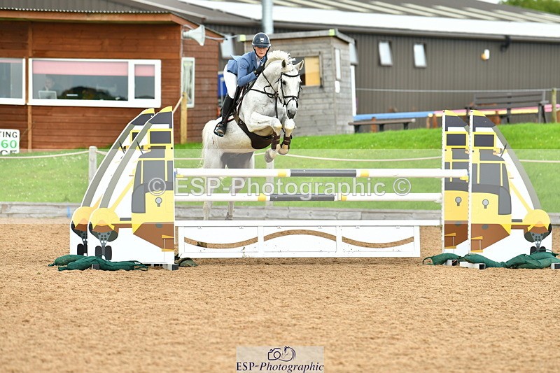 230805A-123033-00445 - Cls 3 Snr Foxhunter & 1.20m Open