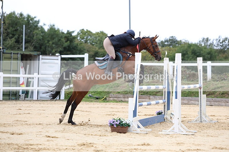 3E7A3139 - Class 8: Senior Newcomers/1.10m open