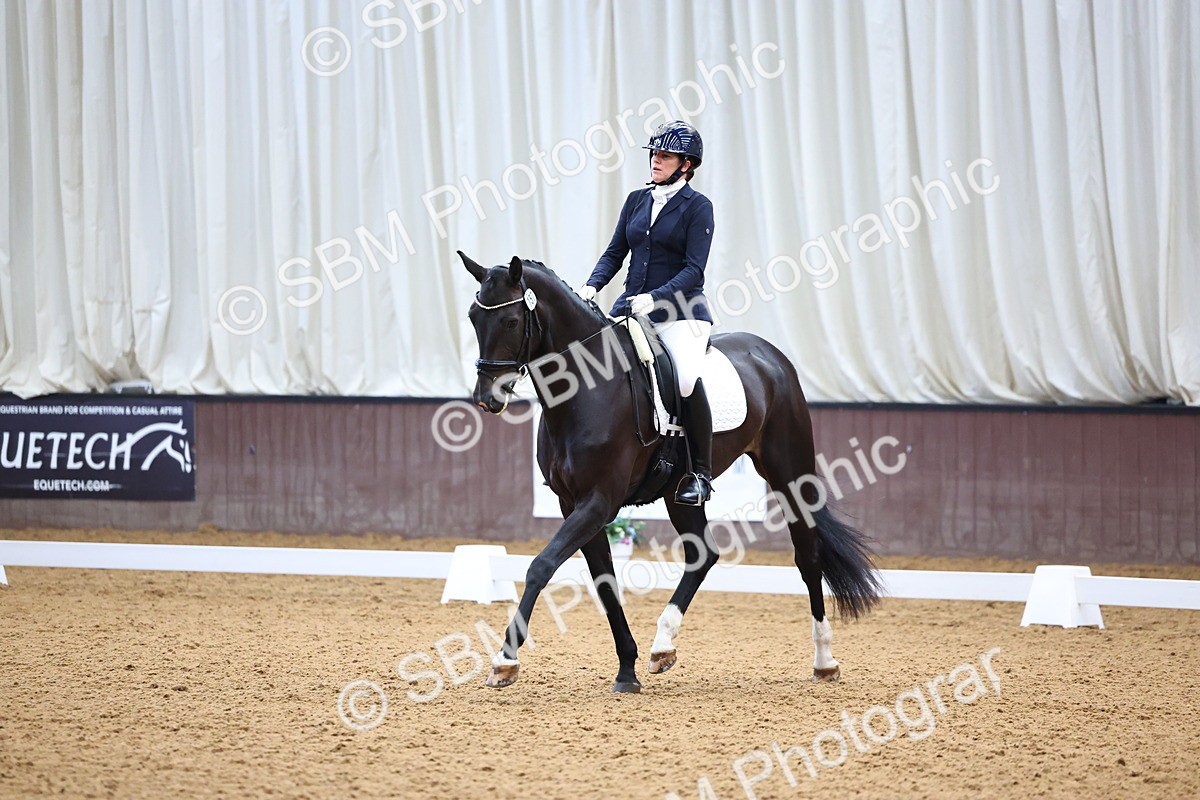 SBM_005350 - Class 5 - Novice 6 - 9.30-10.33