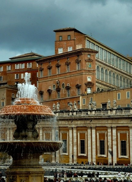 Piazza Fountain - St. Peter's Basilica