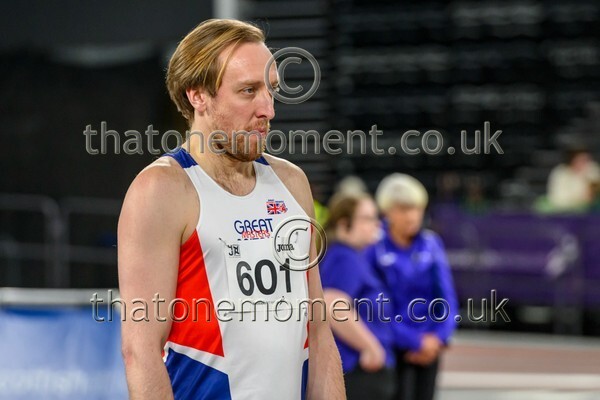 MastRelay26-918409 - Masters Set Three