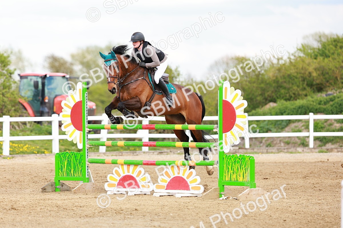 SBM_002612 - Class 5 - Senior Foxhunter - 1.20m