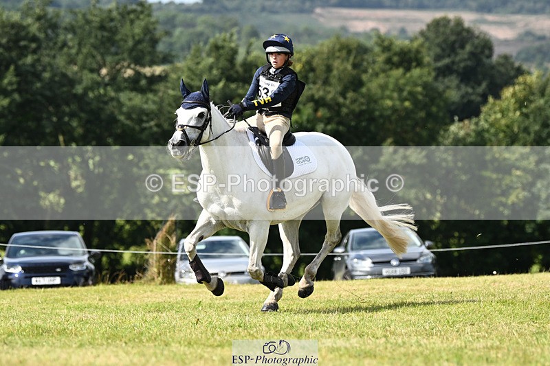 240825X-113228-32064 - 70cm XC 11.00 to 12.00