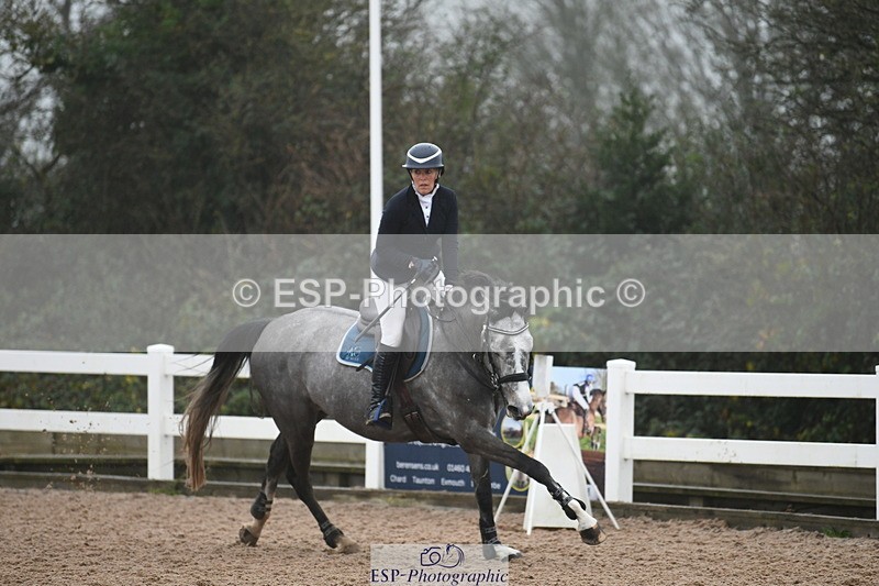 241103A-103541-07508 - SUN Cls 21 Snr Newcomers and 1.10m Open