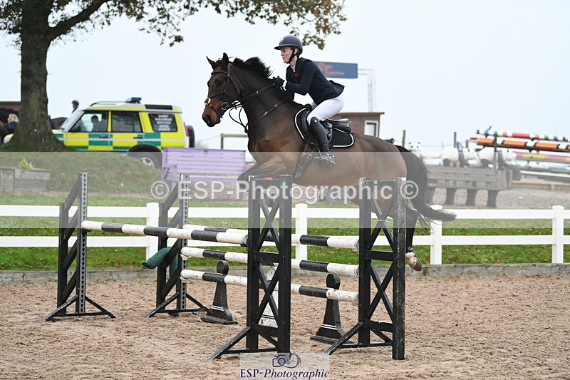 241103A-110540-07673 - SUN Cls 21 Snr Newcomers and 1.10m Open