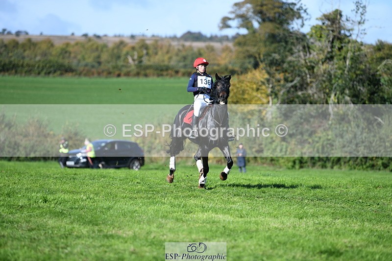 251024A-123811-11607 - B-136-Sophie.Jackson