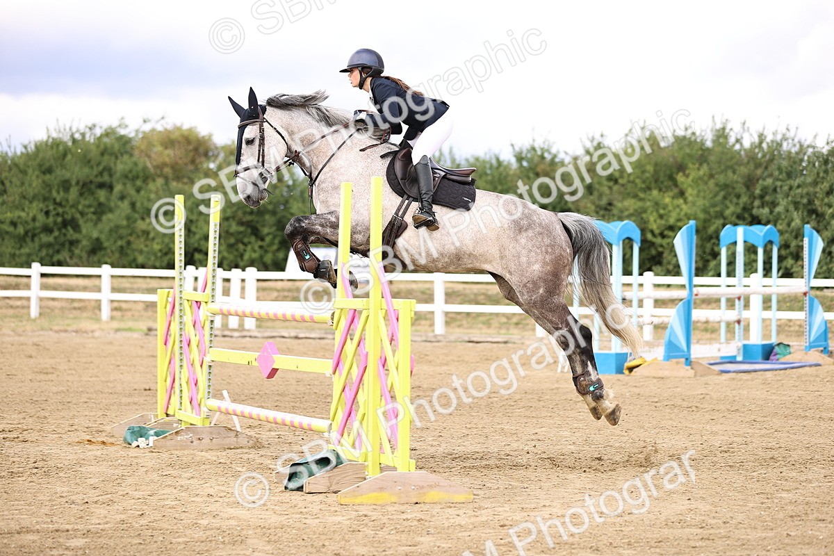 SBM_026783 - Class 13 - Senior Newcomers - 1.10m