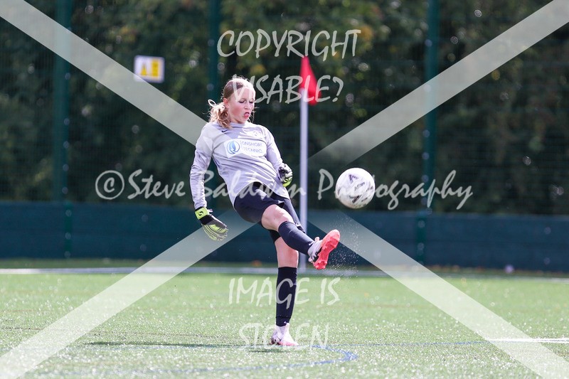 1DX30647 - 2025-09-13 FC Abbey Meads U13 Blue Girls V AFC Corsham U13 Pumas