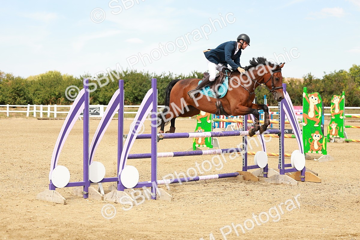SBM_003775 - Class 14 - Senior Newcomers 1.10m