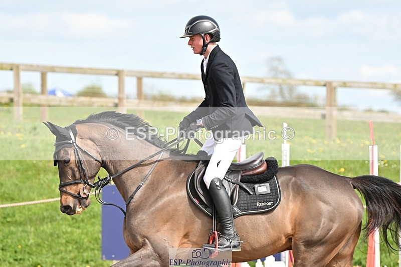 240418A-145143-04568 - Cls 9, 2 Star Big Tour 1.40m