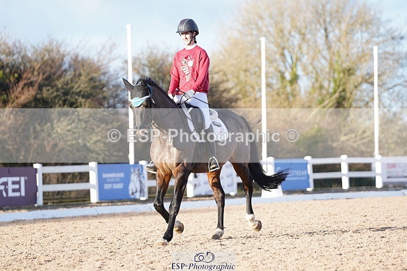 241214-150108-02071 - 132-Alys.Matravers-VORVASHILL.VERTIGO