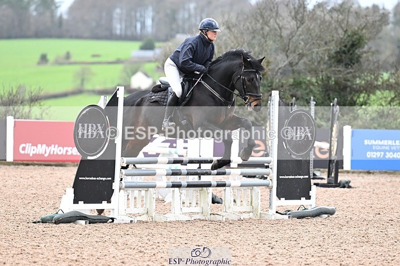 251205-101347-00173 - Cls 2 Snr British Novice and 90cm