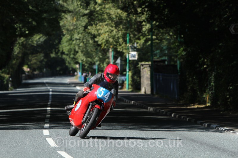 Robert Jones - Okells 350cc Classic TT