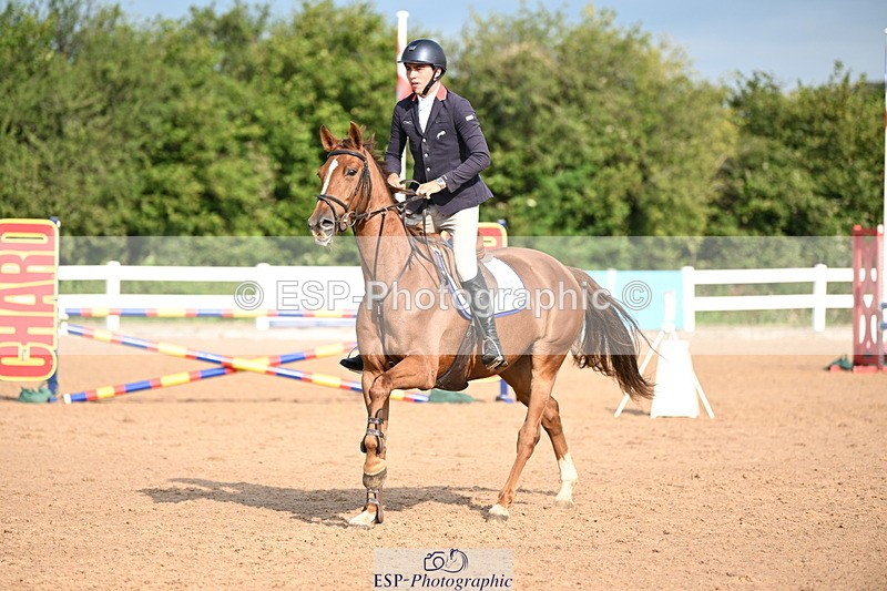 240802A-091144-03325 - Cls 21 A&B Brit Nov & 90cm Open