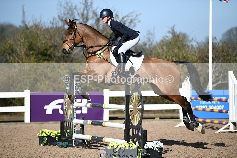 250330-102348-06095 - Cls 32 British Novice and 90cm