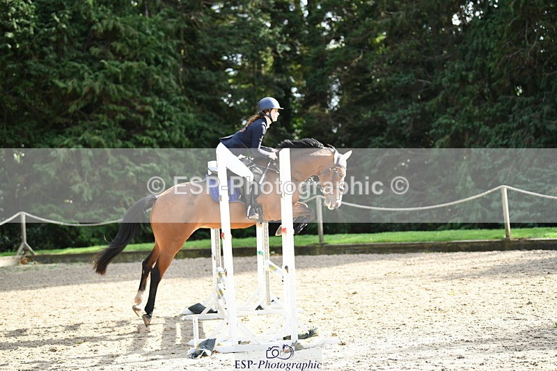 251004A-145332-01567 - Classes 8 & 9 70cm