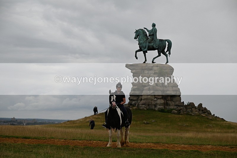 DSC_5741 - Time at Statue 11:46 to 12:16