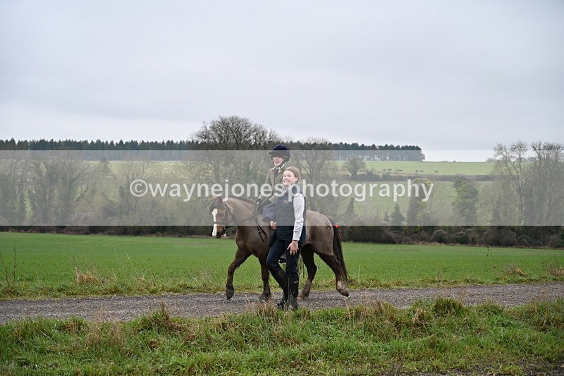 WJ7_9662 - Walk out..