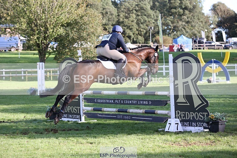 231022-151150-29666 - 406-BALLYCREEN.MILADY-Georgina.Brown-TrotUp+SJ