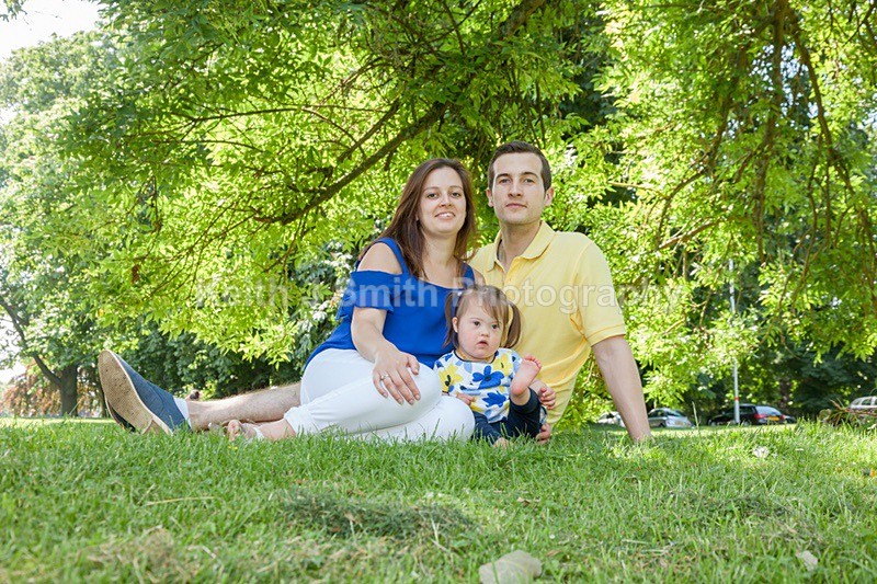 6SKJ0114 - Kelly and Family.