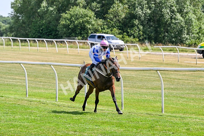 080726-Race 3-Warby-7088 - Race 3 15.00pm Racing TV Profits Returned To Racing Fillies' Restricted Novice Stakes