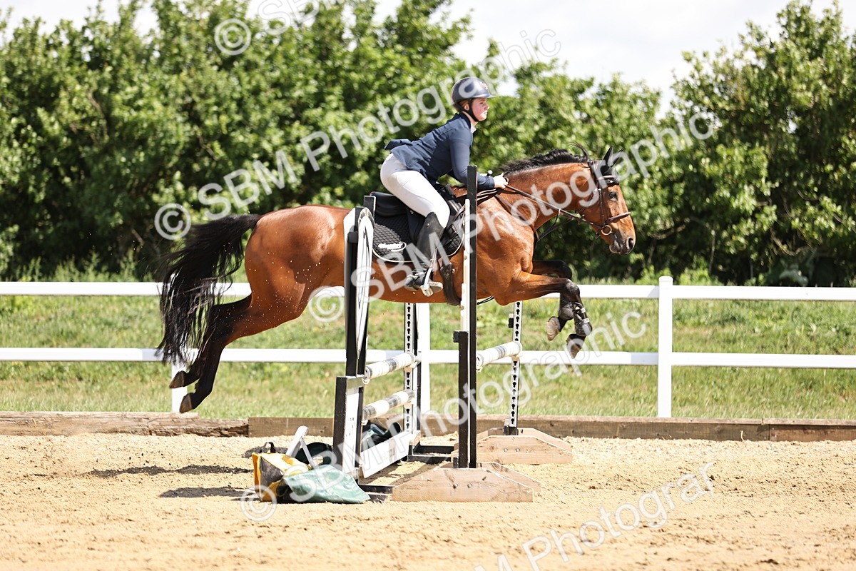 SBM_002386 - Class 9 - Senior British Novice - 90cm