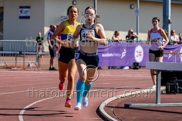 West25Sat-926584 - Track Female Set One