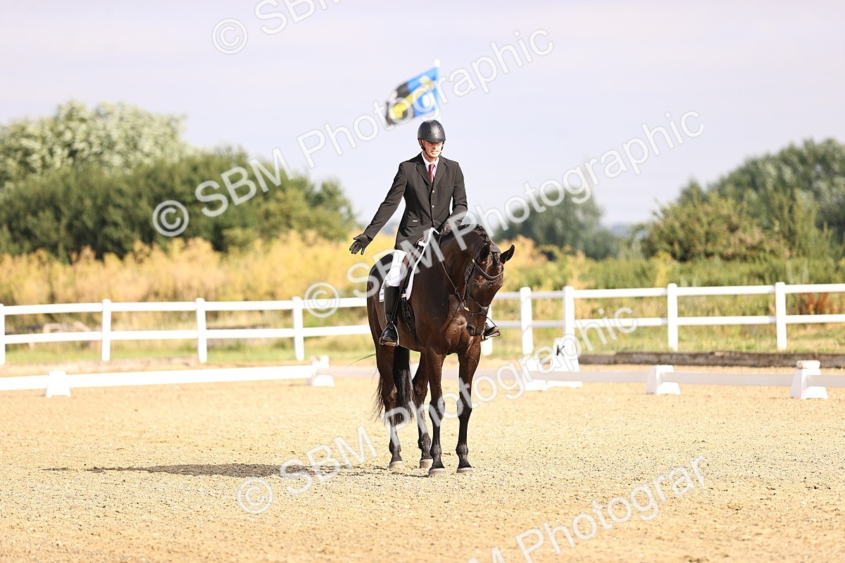 SBM_008474 - Novice 5 - 08.30-9.33