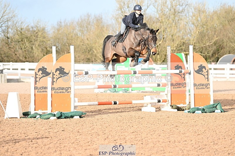 231209A-131752-01875 - Cls 13 Foxhunter & 1.20m Open