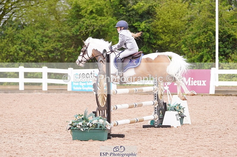 240505A-132716-06081 - Cls 18 & 19 Club & Schools 90cm