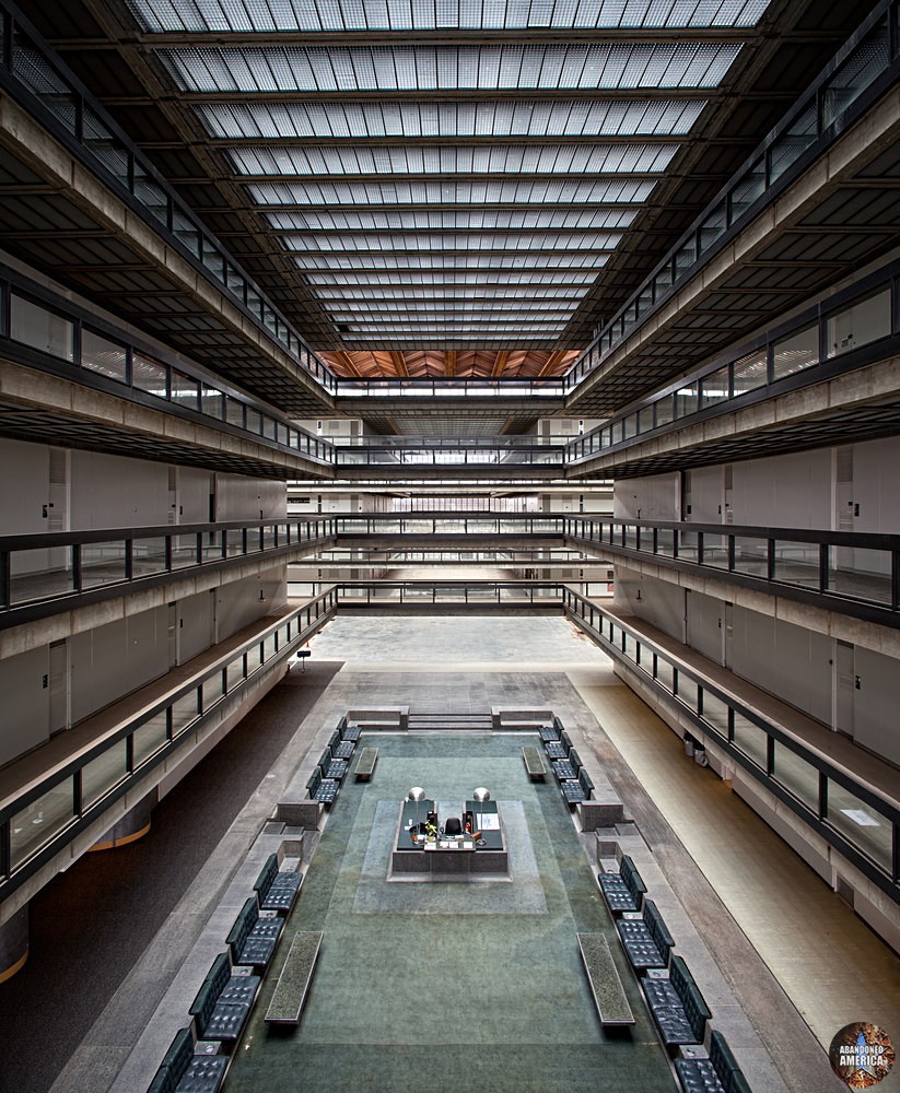 Bell Labs (Holmdel, NJ) Abandoned America