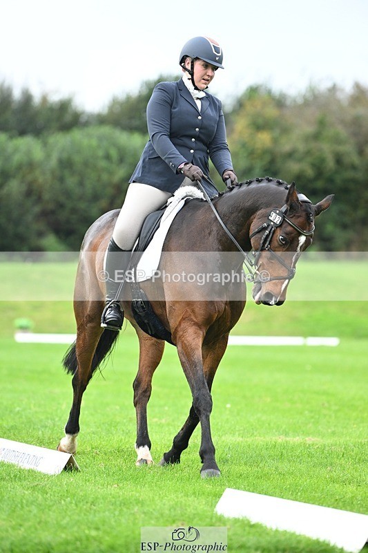 241024-094007-02826 - 402-Ella.Matravers-BALLYMITTY.MAC