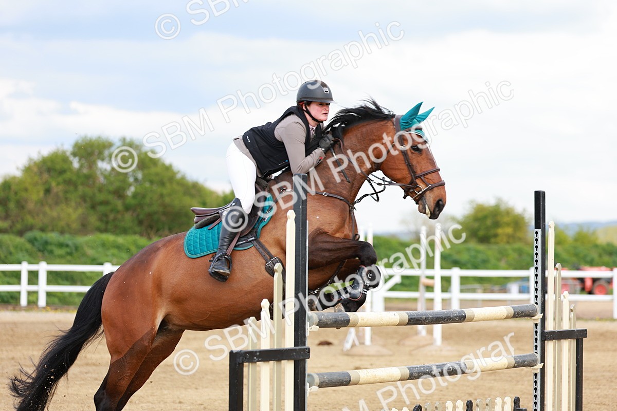 SBM_002601 - Class 5 - Senior Foxhunter - 1.20m