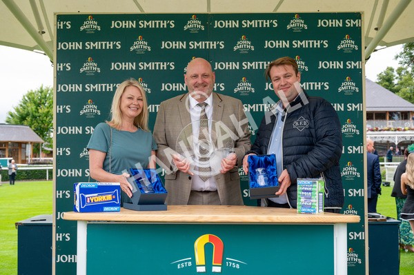 130724-Race 7-Ray Vonn-9674 - Race 7 5.25pm John Smith's Sprint Handicap