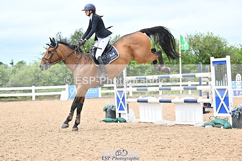 240523A-130237-01885 - Cls 4 Snr 1.20m Open